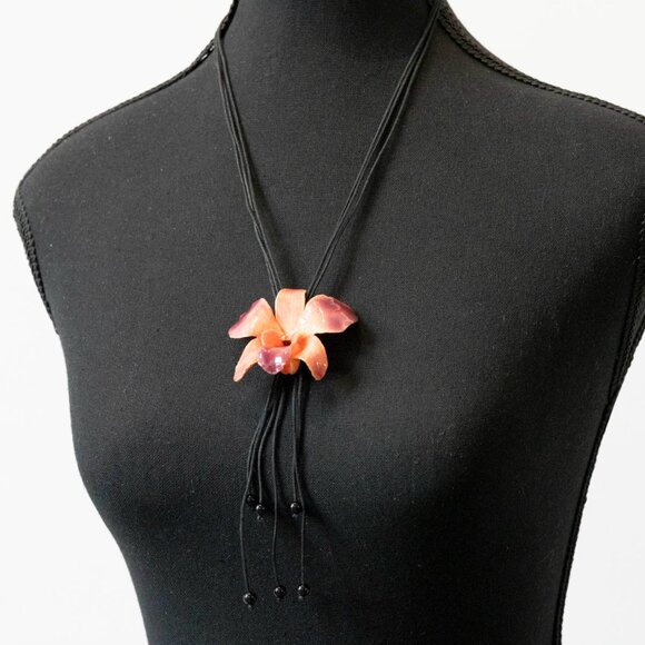 Real Orchid Necklace from Thailand - Picture 3 of 7